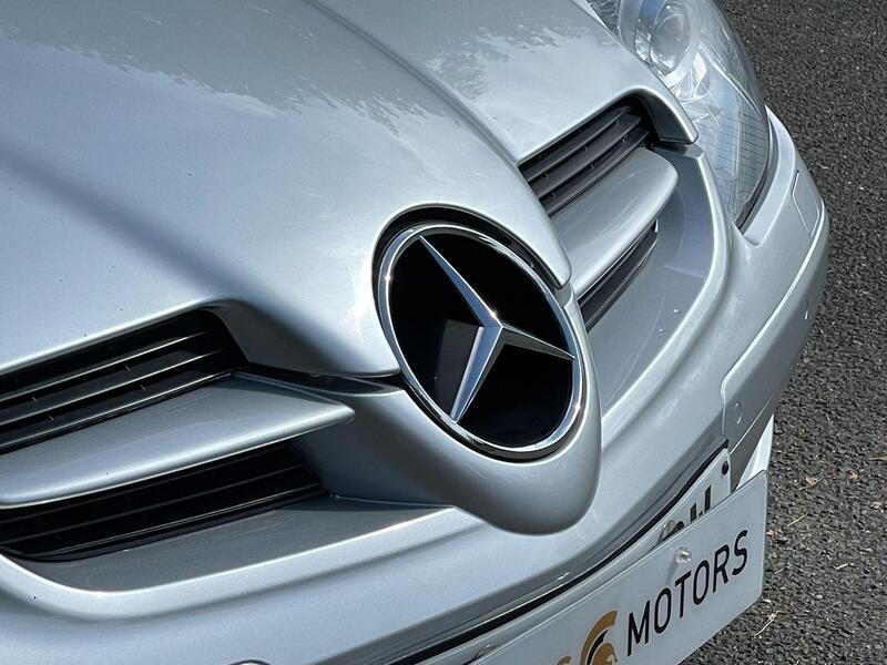 Mercedes-Benz SLK view 39
