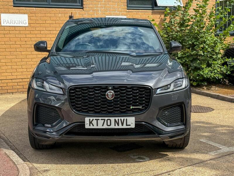 Jaguar F-Pace view 3