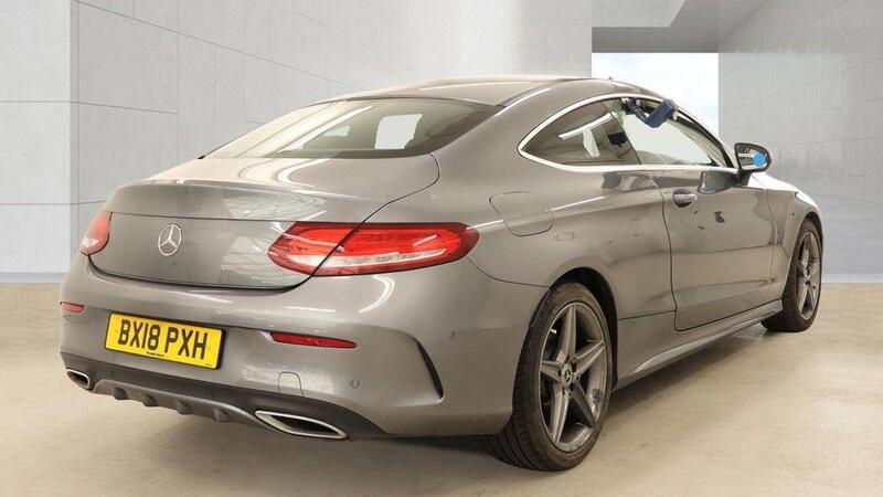 Mercedes-Benz C-Class view 3