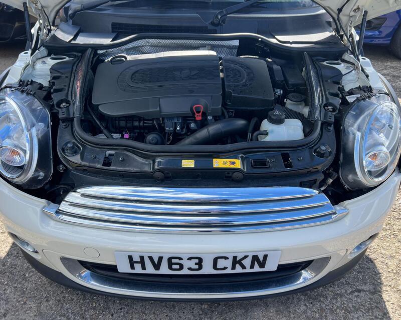 Mini Hatch view 4