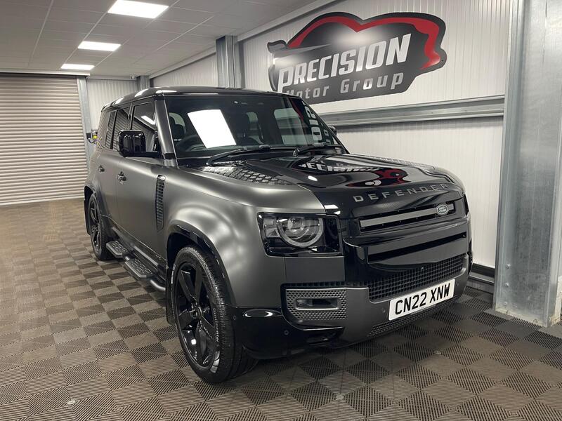 Land Rover Defender 110 main image