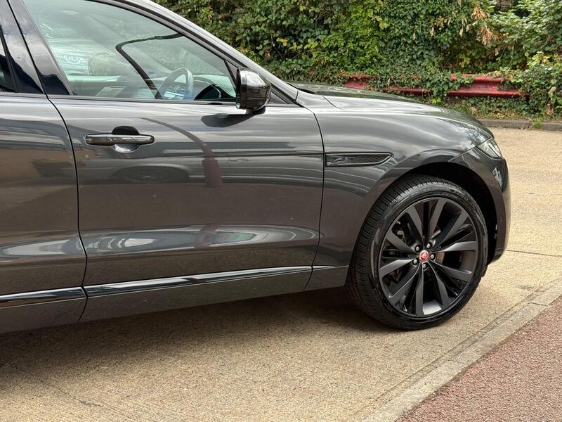 Jaguar F-Pace view 5