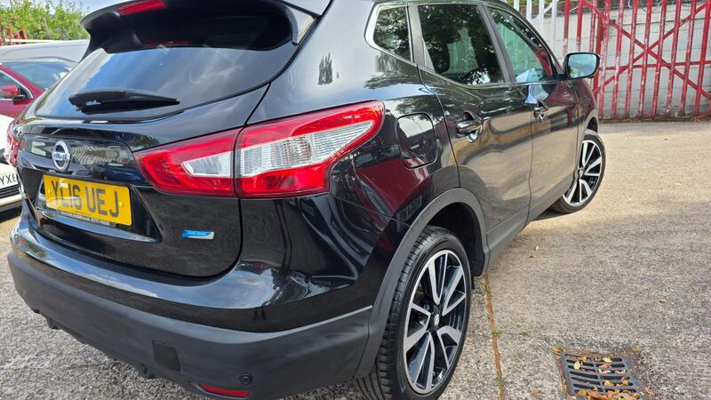 Nissan Qashqai view 4