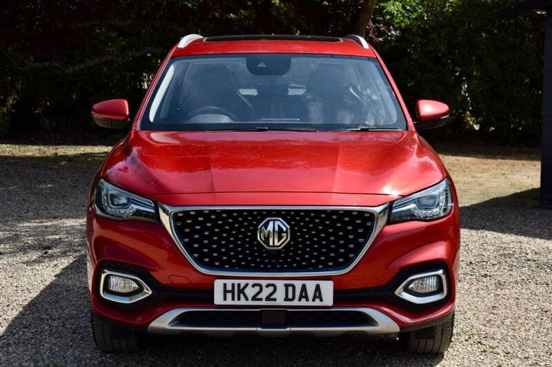 MG MG HS view 2