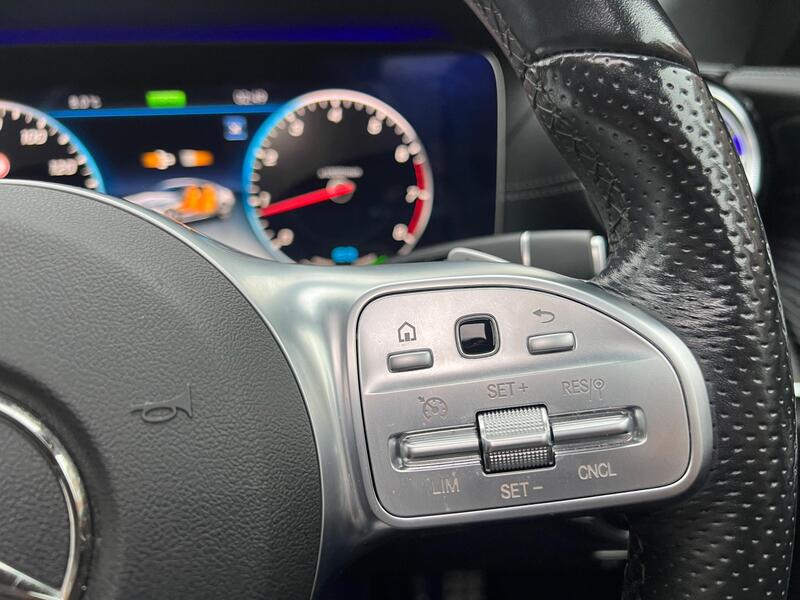 Mercedes-Benz E Class view 67