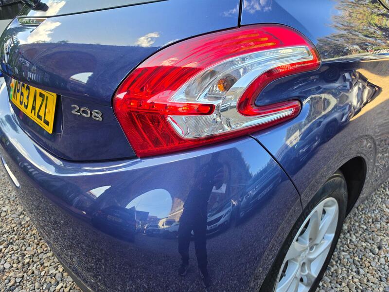 Peugeot 208 1.2 VTi Active Euro 5 3dr thumbnail 8