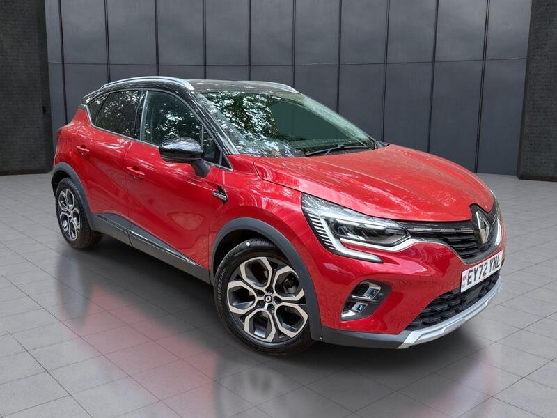 2022 Renault Captur in Red for sale