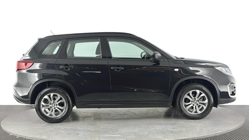 Suzuki Vitara view 3