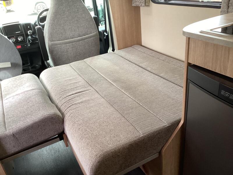 Auto-Trail Imala 730 — image 11