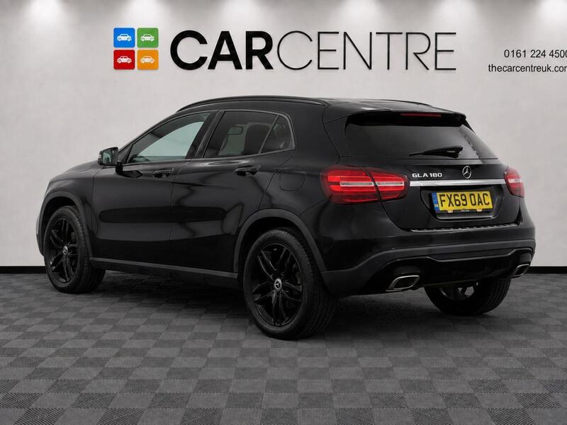 Mercedes-Benz Gla view 2