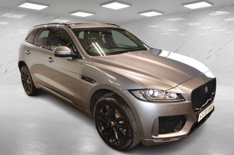 Jaguar F-Pace view 3