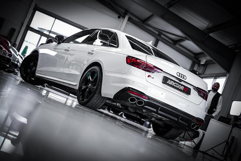 Audi Audi S4 view 6