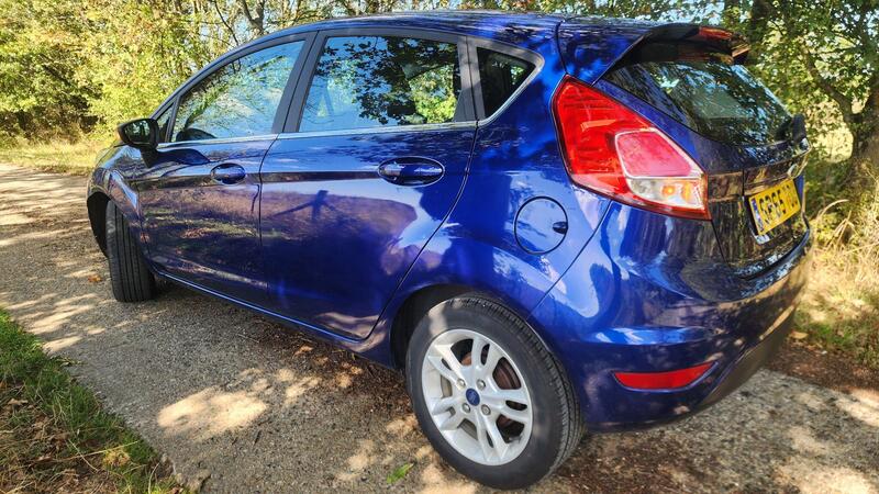 2015 Ford Fiesta — photo 7