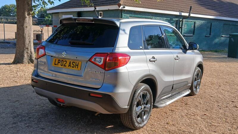 Suzuki Vitara view 3