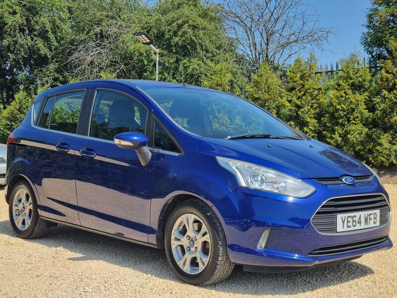 Ford B-Max view 4