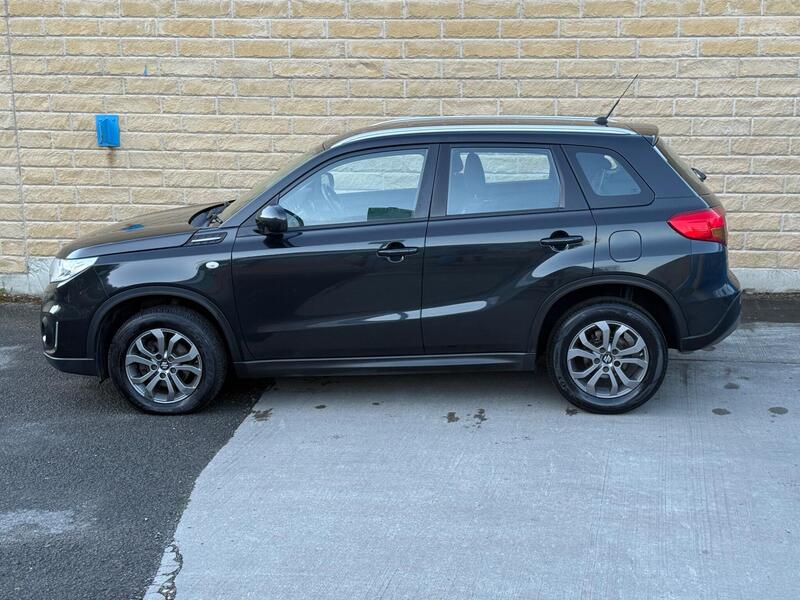 Suzuki Vitara view 2