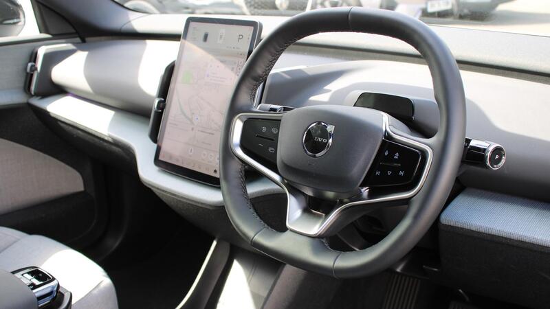 Volvo Ex30 view 4