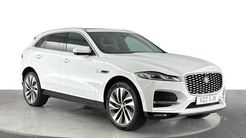 Jaguar F-Pace view 2