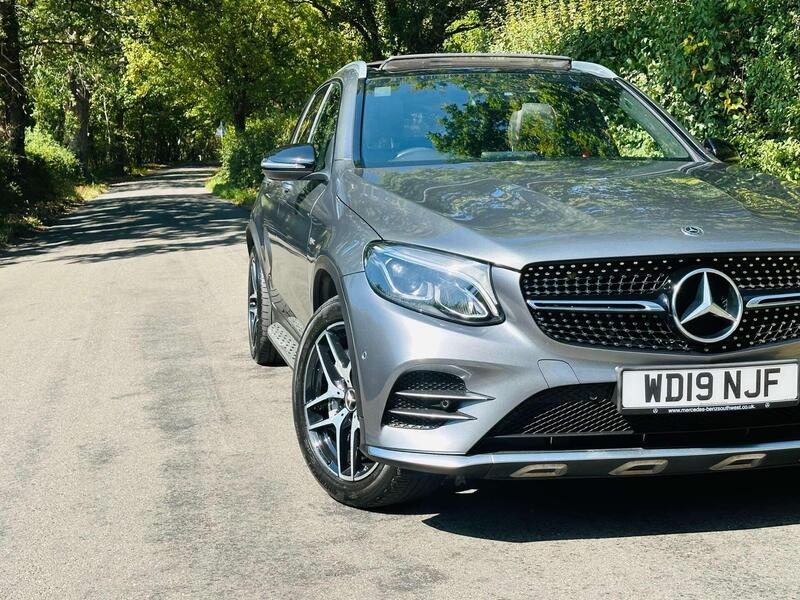 Mercedes-Benz GLC view 2