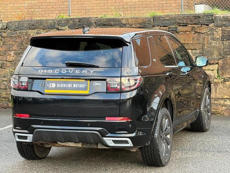 Land Rover Discovery Sport view 7