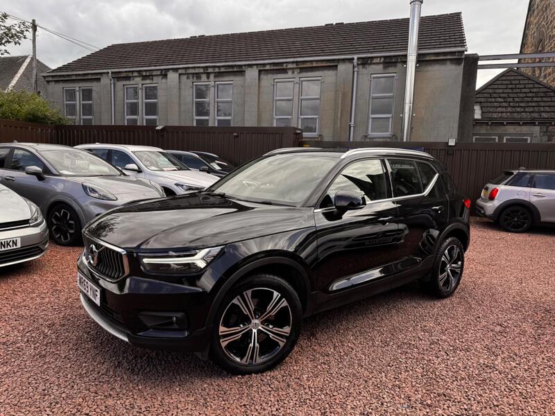 Volvo XC40 view 5