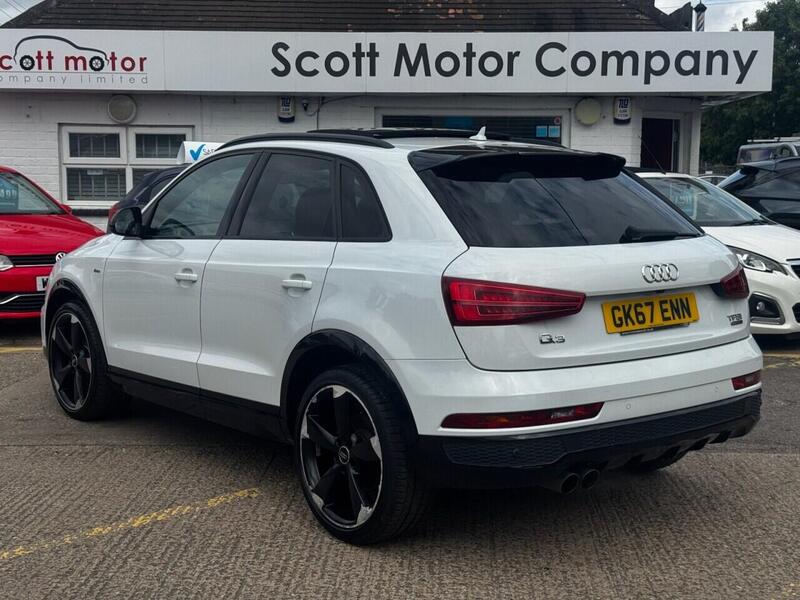 Audi Audi Q3 view 2