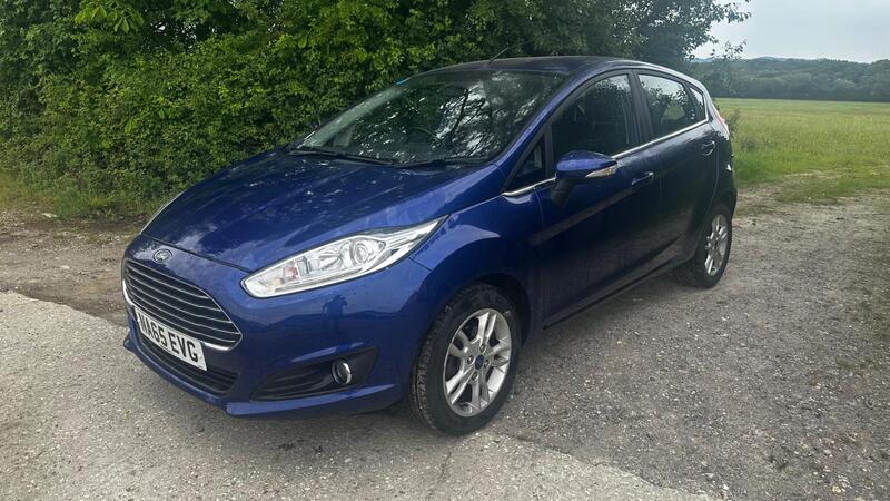 2015 Ford Fiesta — photo 3