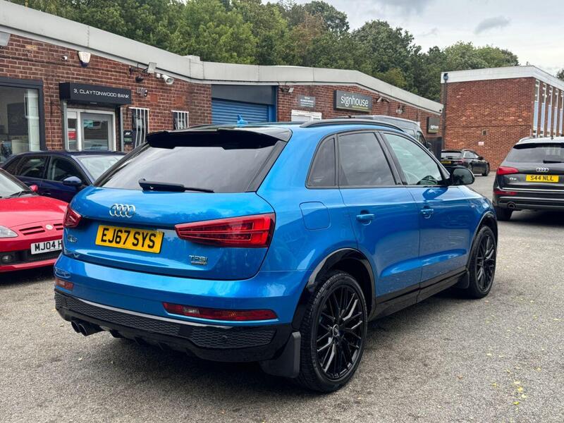 Audi Audi Q3 view 3