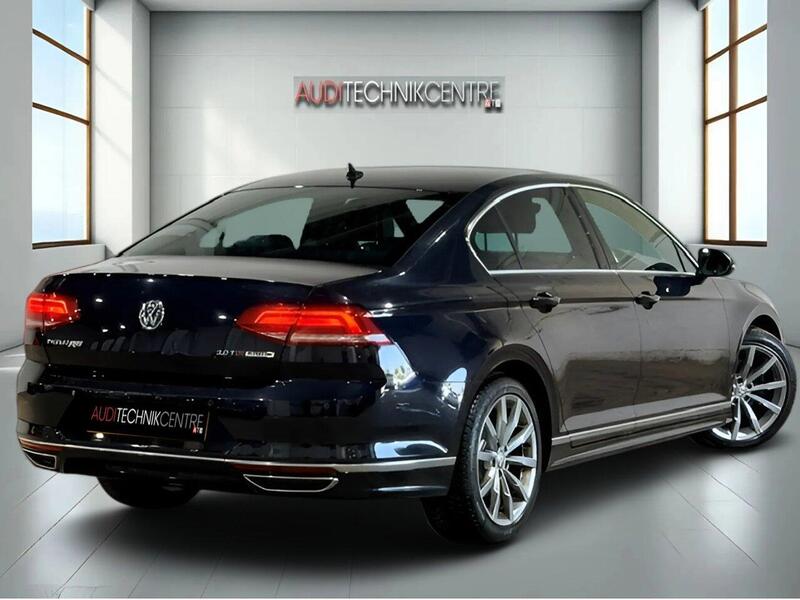 Volkswagen Passat view 5