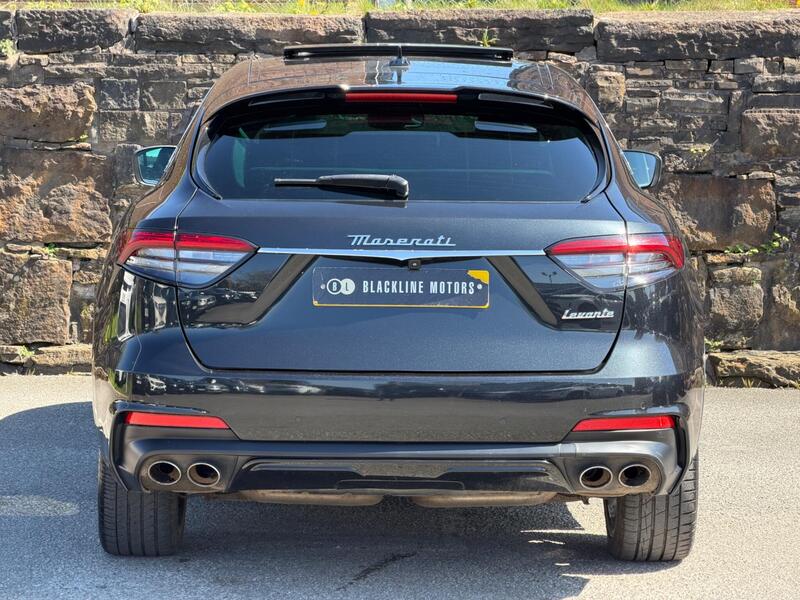 Maserati Levante view 6