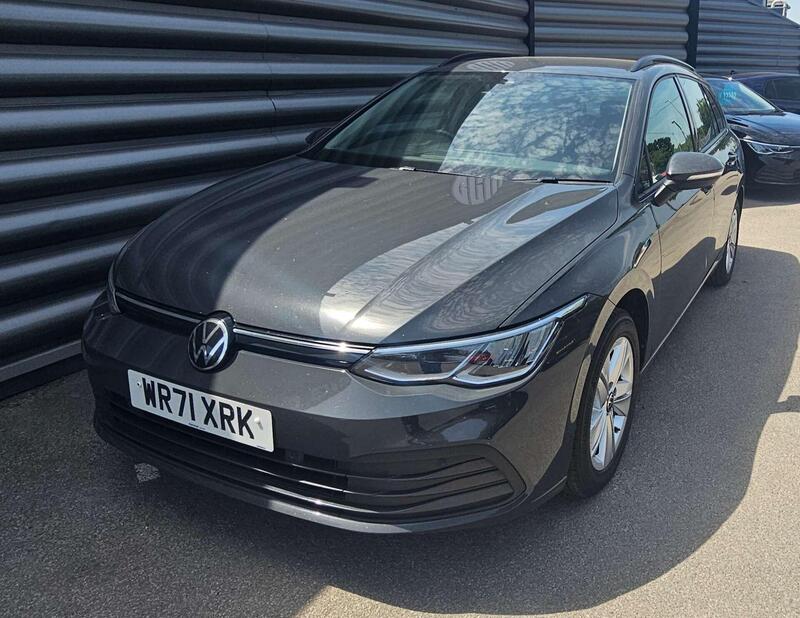 Volkswagen Golf view 4