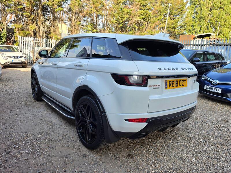 Land Rover Range Rover Evoque 2.0 Si4 HSE Dynamic Auto 4WD Euro 6 (s/s) 5dr thumbnail 4