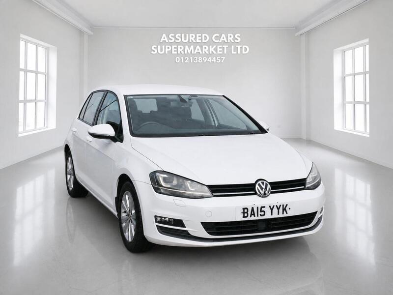 Volkswagen Golf view 4