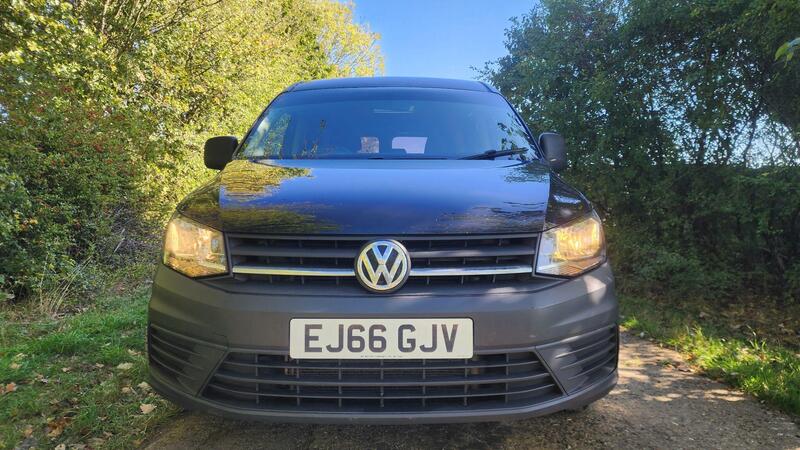 2016 Volkswagen Caddy Maxi — photo 5