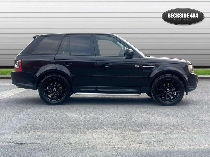 Land Rover Range Rover Sport view 2
