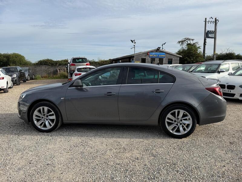 Vauxhall Insignia view 6