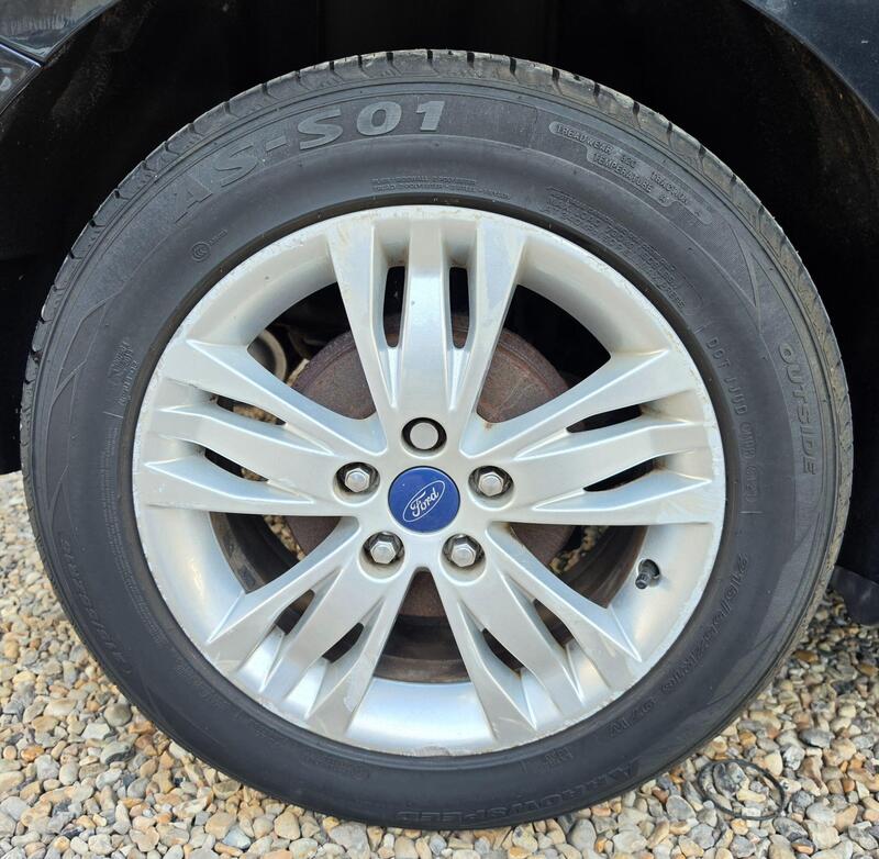 Ford Focus 1.6 Titanium Navigator Powershift Euro 5 5dr thumbnail 16