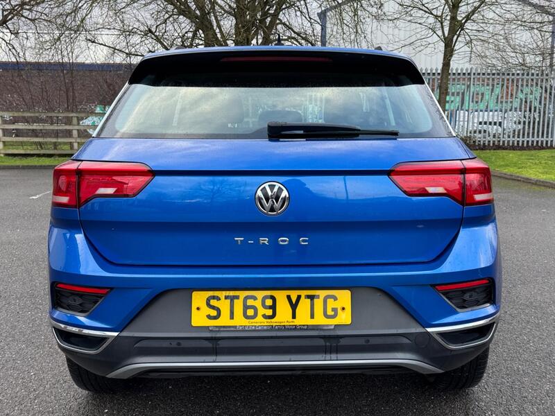Volkswagen T Roc view 7