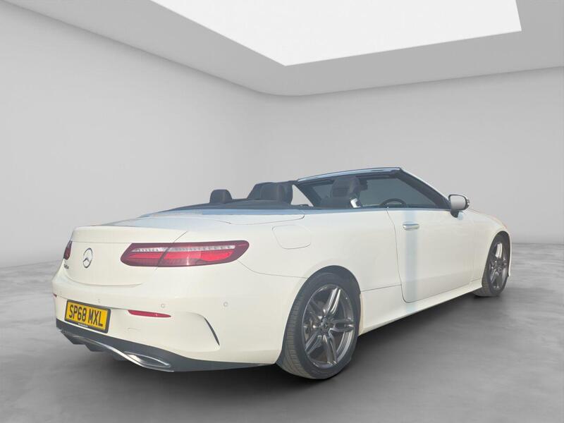 Mercedes-Benz E Class view 4