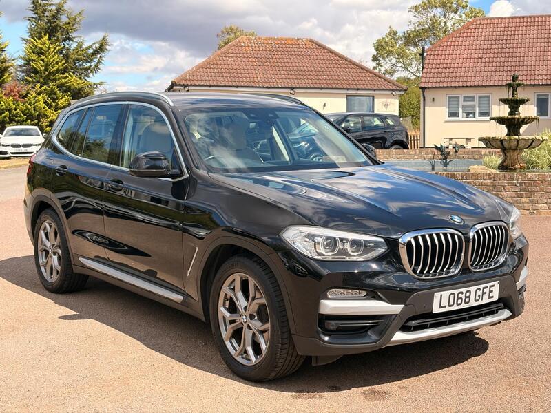 BMW X3 view 3