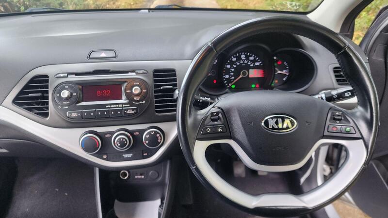 2013 Kia Picanto — photo 22