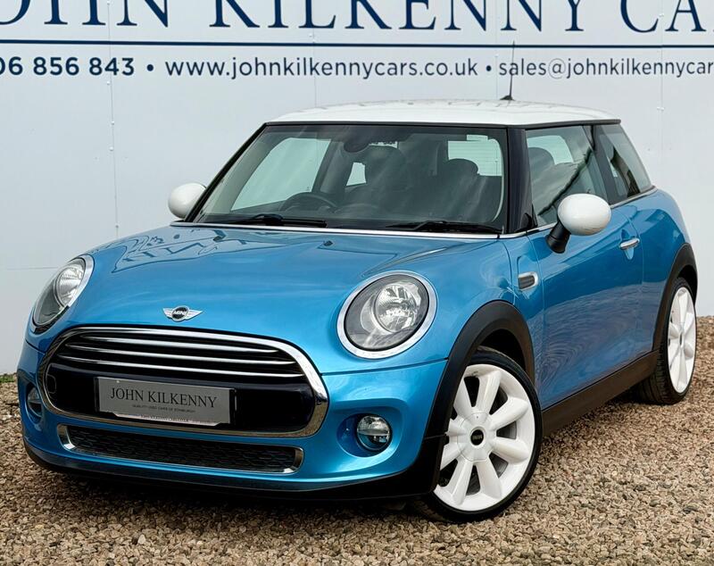 Mini Cooper view 3