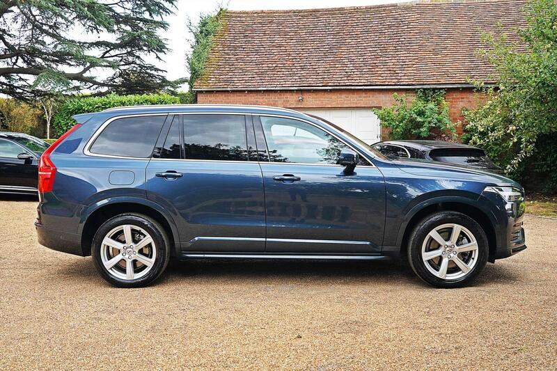 Volvo XC90 view 7
