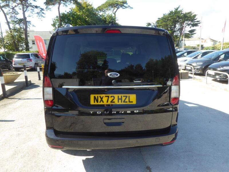 Ford Tourneo Connect view 4