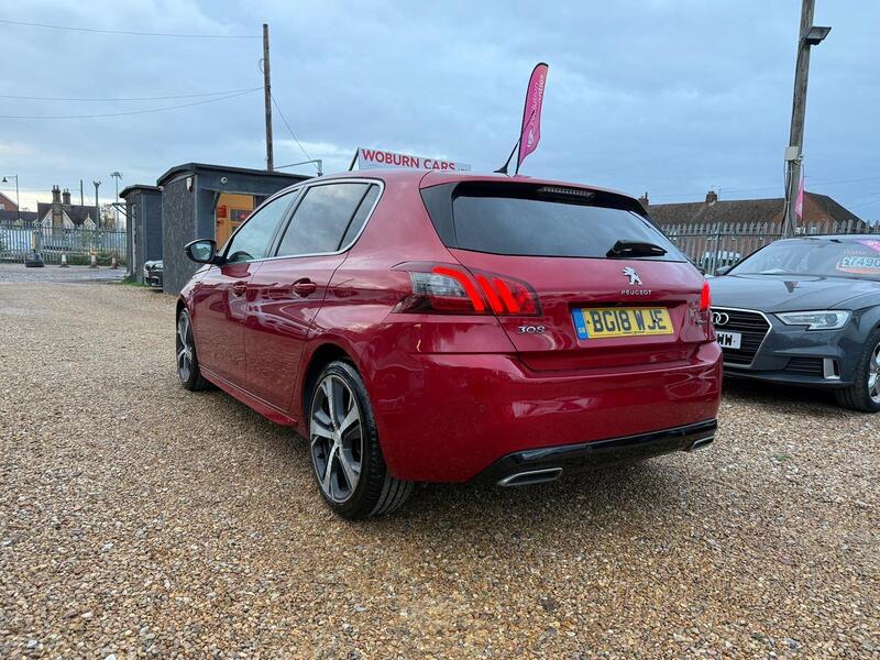 Peugeot 308 view 4