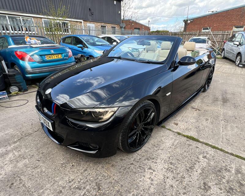 BMW 3 Series view 3