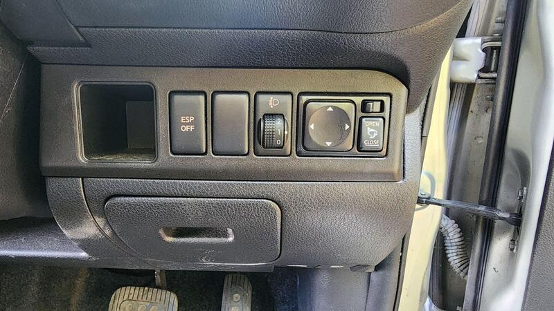 2010 Nissan Note — photo 20