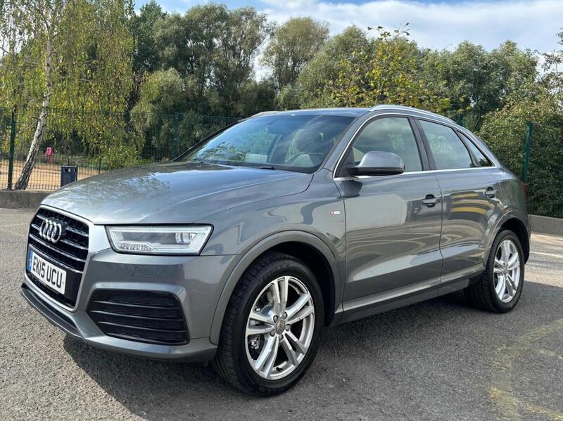 Audi Q3 main image