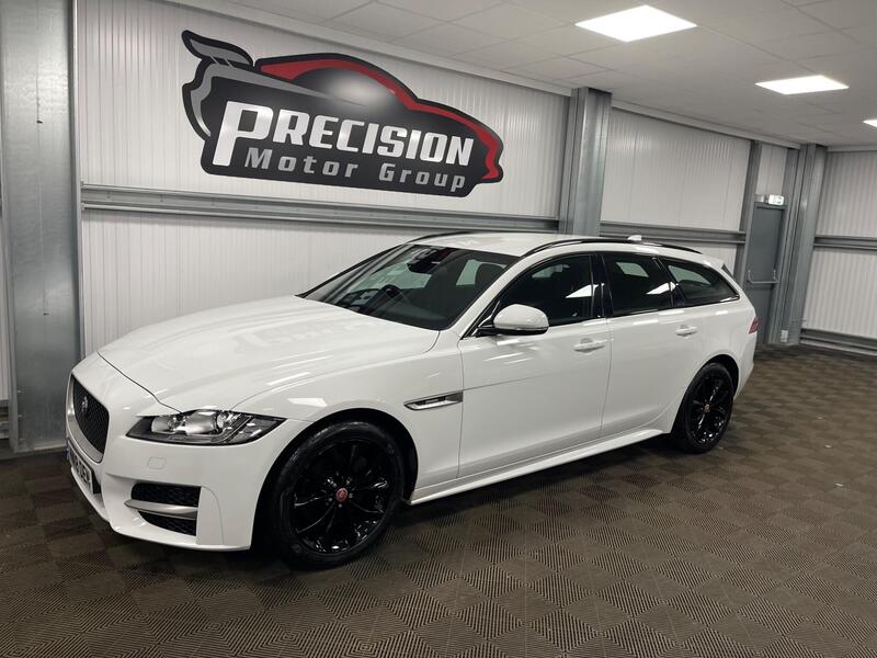 Jaguar XF view 7