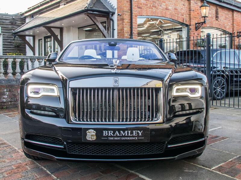 Rolls-Royce Dawn view 6
